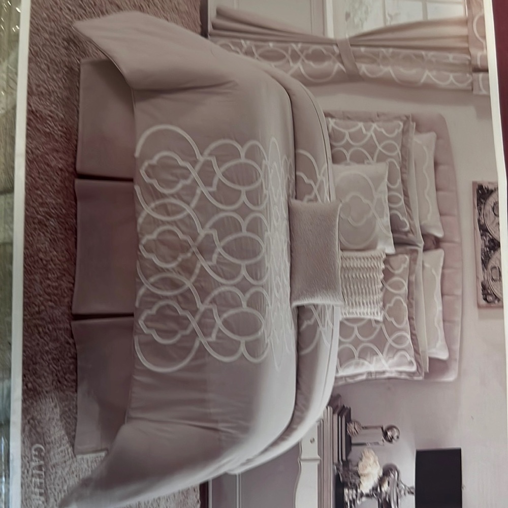 Biltmore comforter set